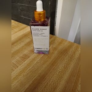 TRULY Glazed Donut After Shave Oil
